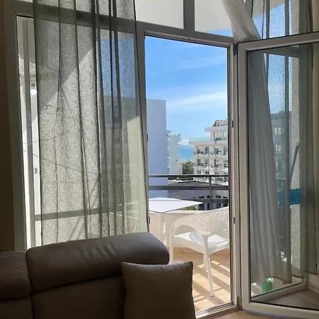 Jonildo's Apartmán Golem (Tirana)