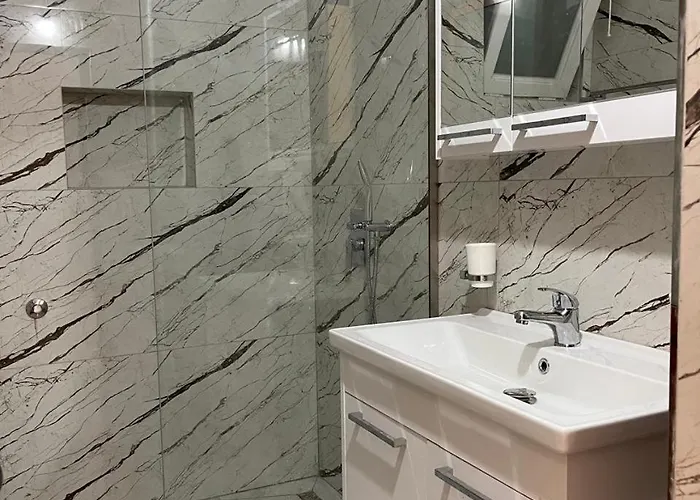 Lägenhet Jonildo's Golem (Tirana)