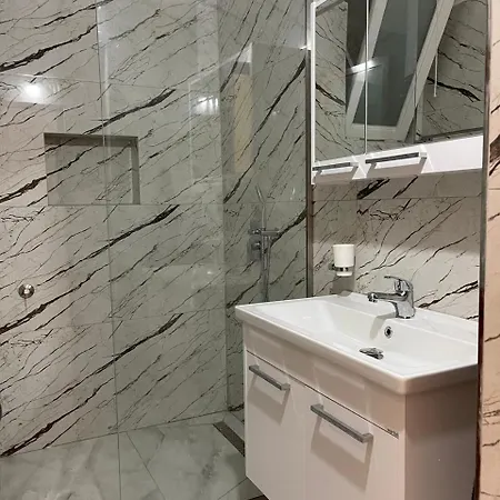 Apartment Jonildo's Golem (Tirana)